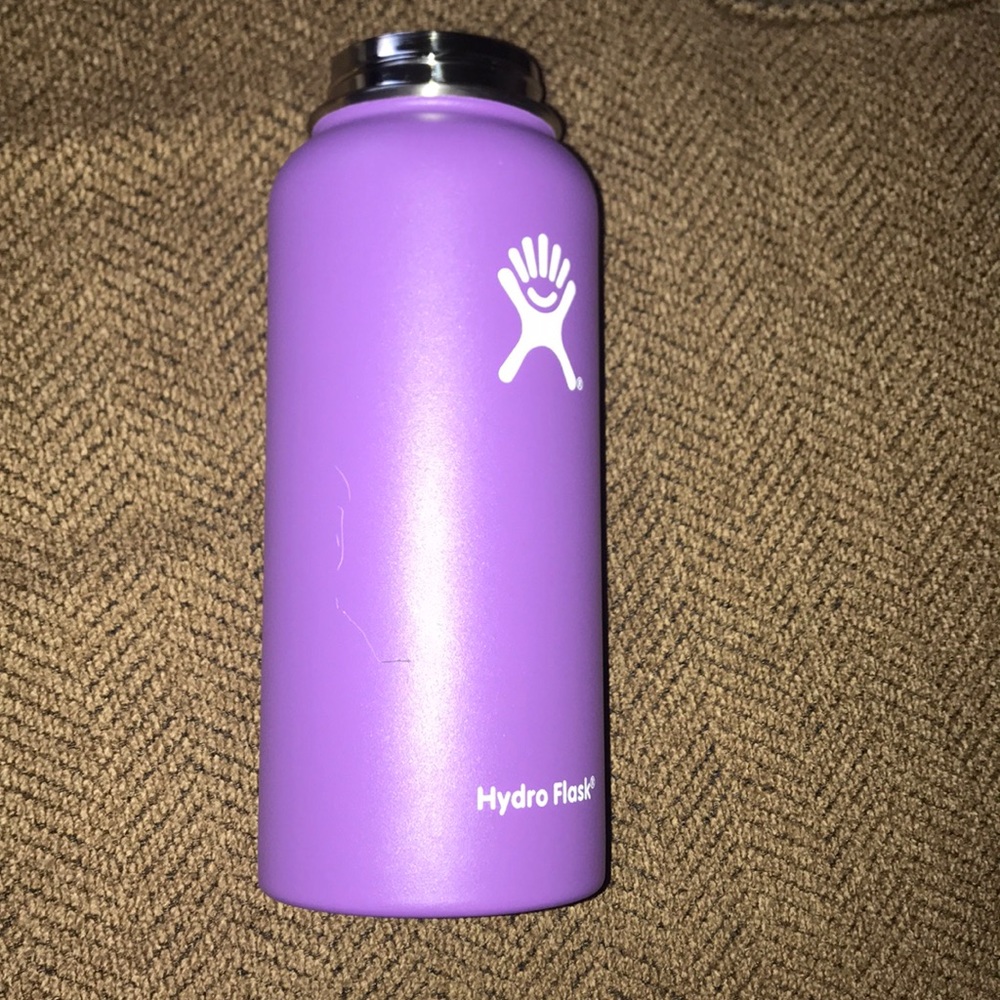 32 oz wide mouth hydroflask, never used